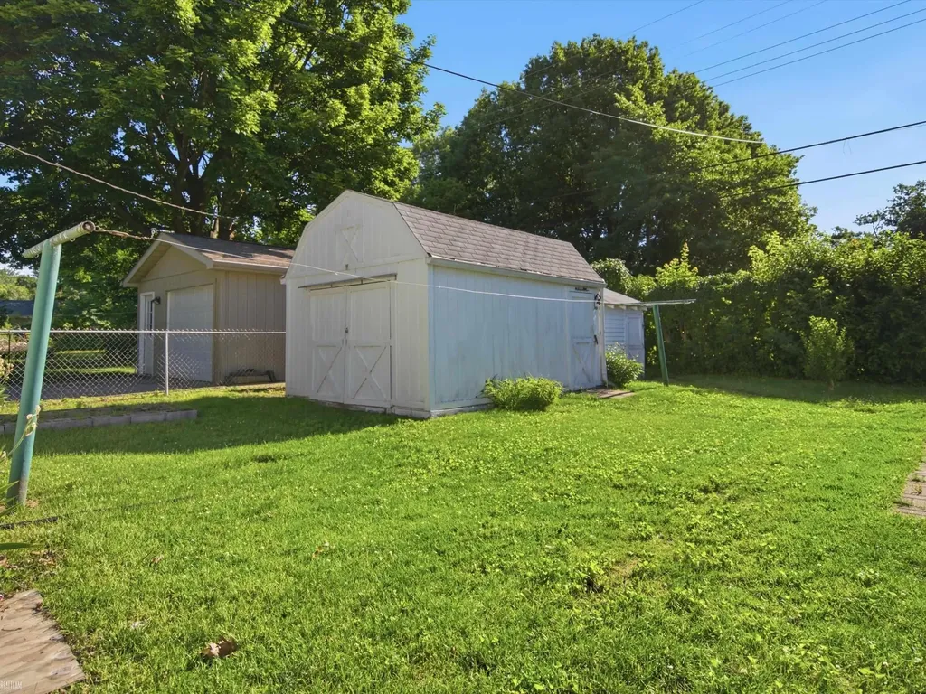617 Saint James Street Marysville City MI 48040