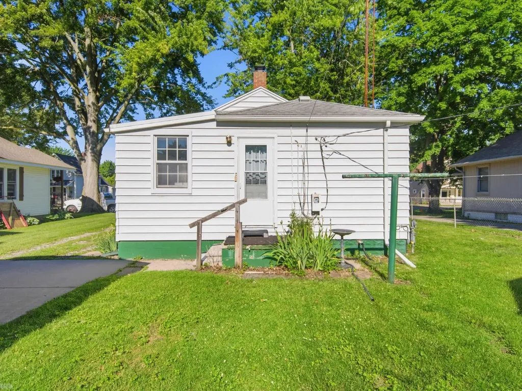617 Saint James Street Marysville City MI 48040