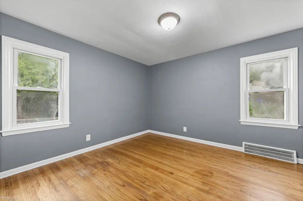 15006 Crescentwood Avenue Eastpointe City MI 48021