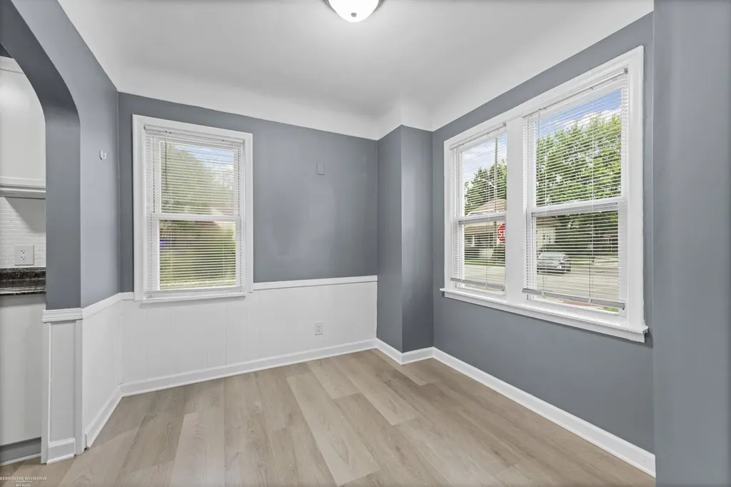 15006 Crescentwood Avenue Eastpointe City MI 48021