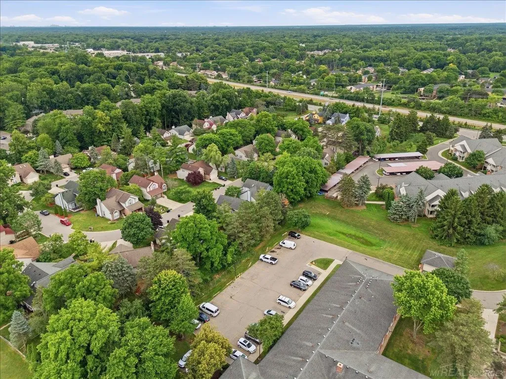 23183 Potomac Circle Farmington Hills City MI 48335