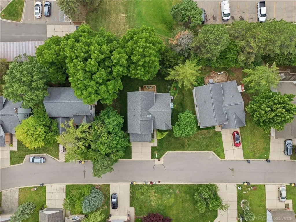23183 Potomac Circle Farmington Hills City MI 48335