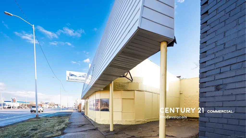 13118 Gratiot Avenue Detroit City MI 48205