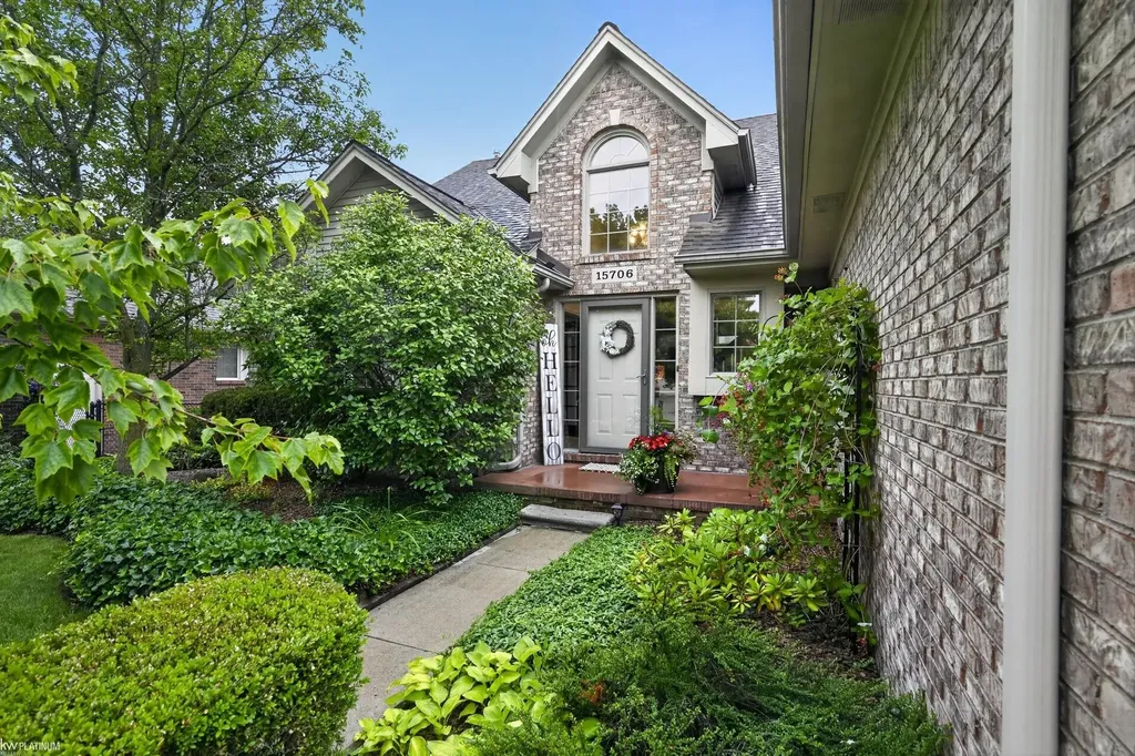 15706 Tranquil Drive Macomb Township MI 48042