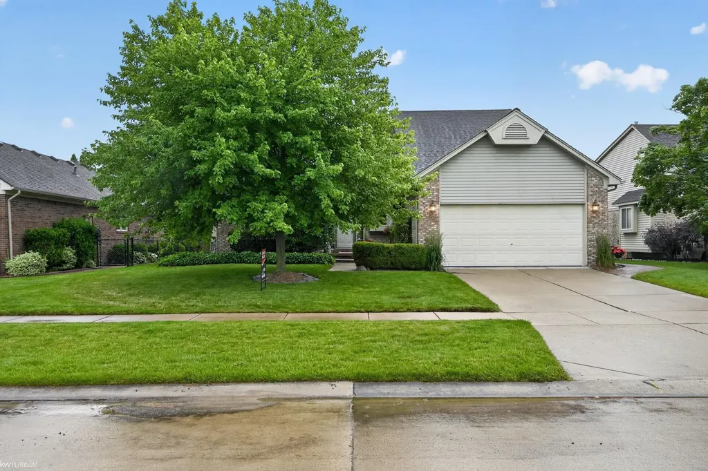 15706 Tranquil Drive Macomb Township MI 48042