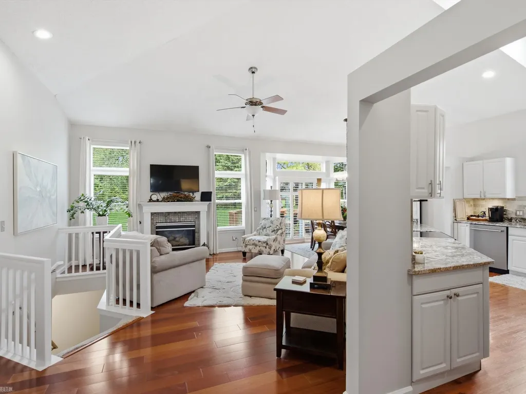 4652 Amberwood Court Oakland Charter Township MI 48306