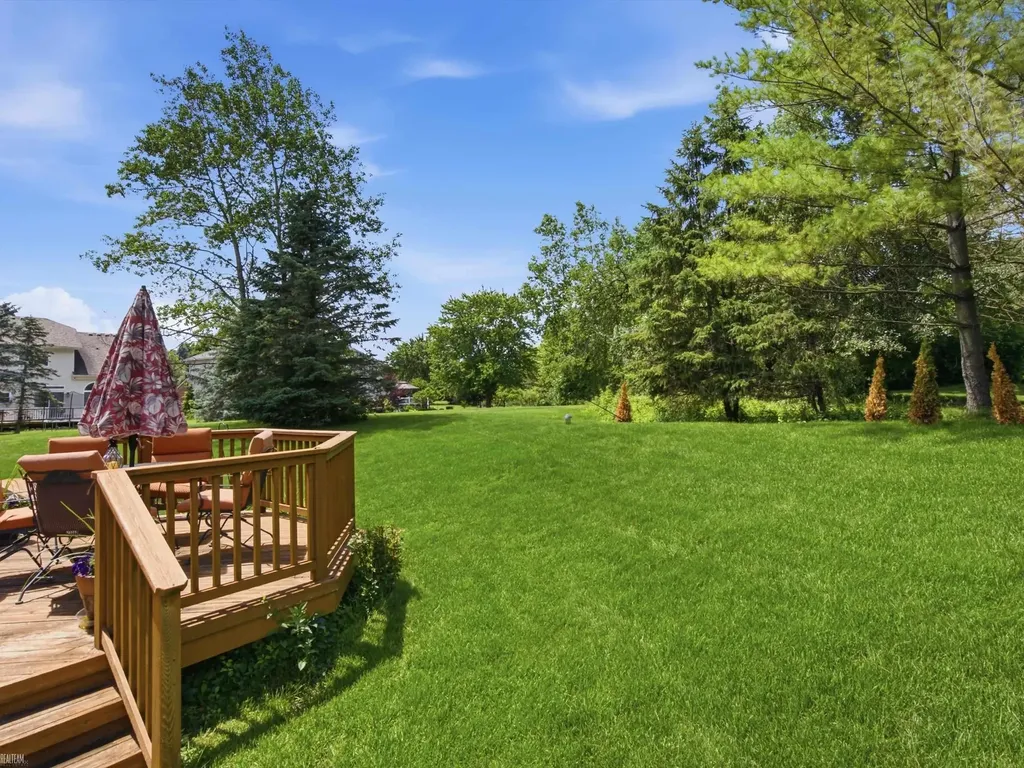 4652 Amberwood Court Oakland Charter Township MI 48306