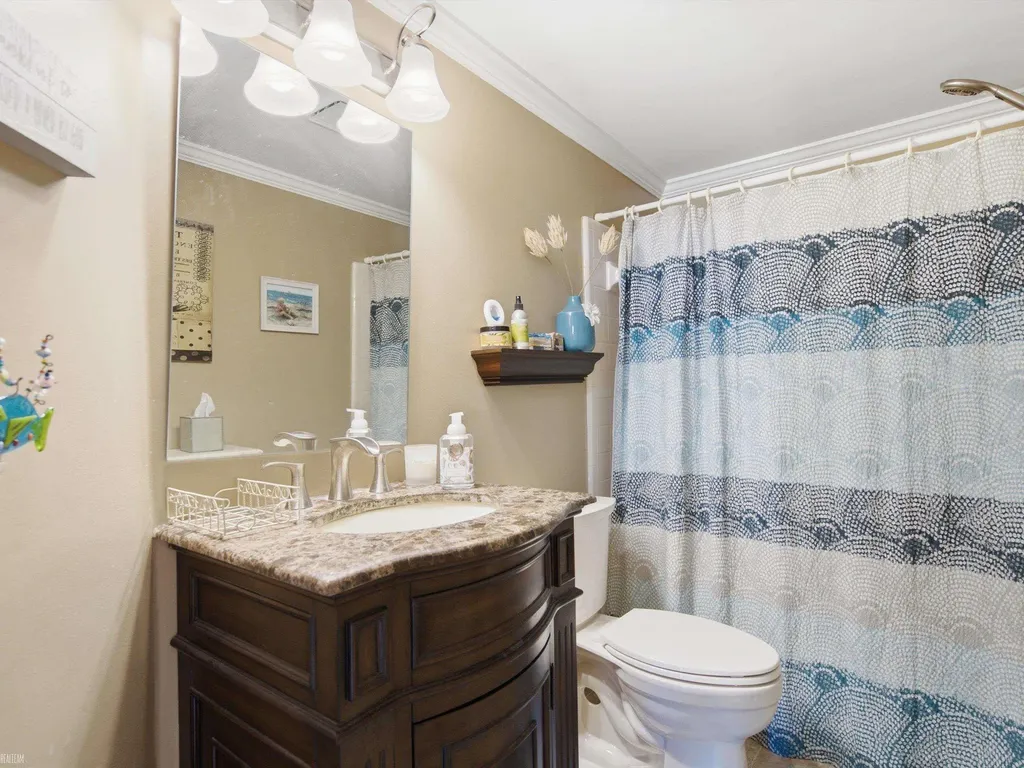 4652 Amberwood Court Oakland Charter Township MI 48306