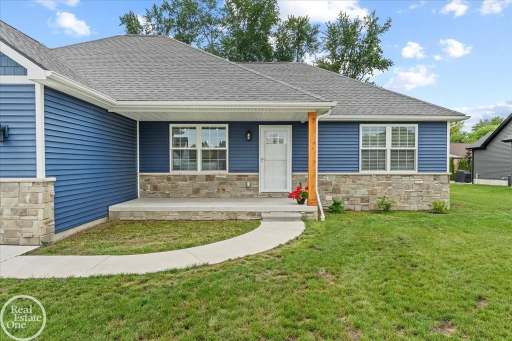 1827 Riley Road St. Clair City MI 48079
