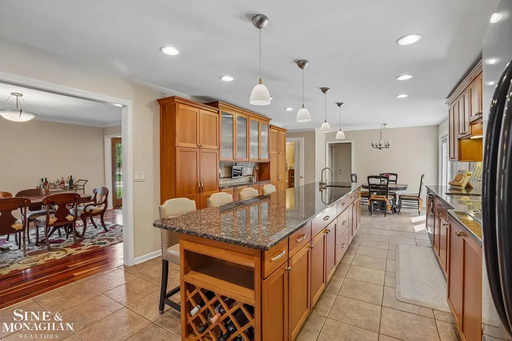 3473 Summit Ridge Drive Rochester Hills City MI 48306