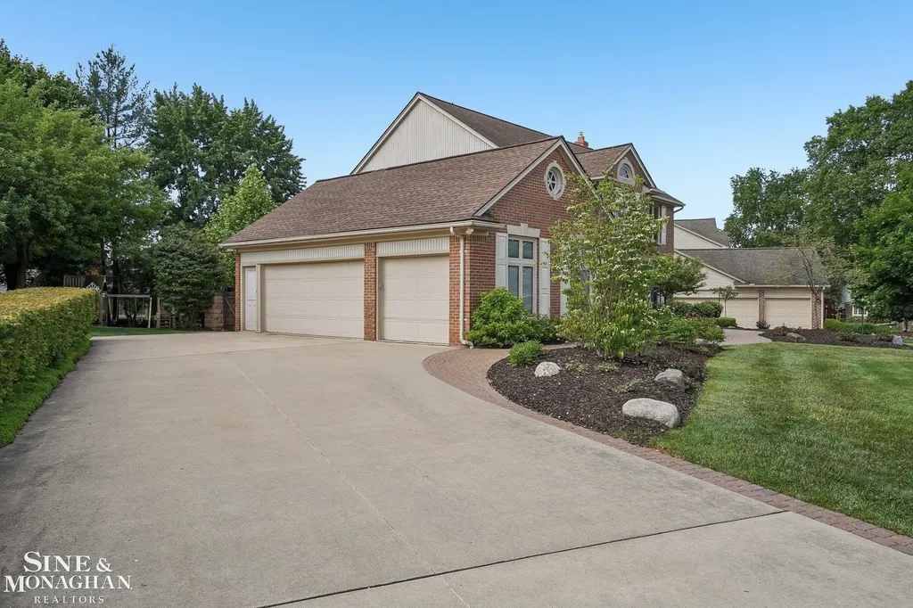 3473 Summit Ridge Drive Rochester Hills City MI 48306