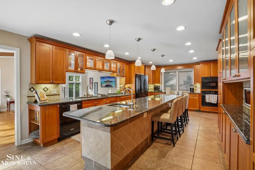 3473 Summit Ridge Drive Rochester Hills City MI 48306