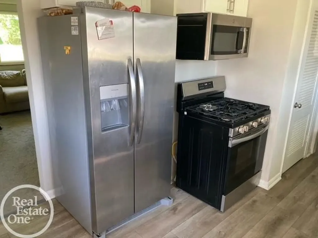 22990 S Nunneley Road Clinton Charter Township MI 48035