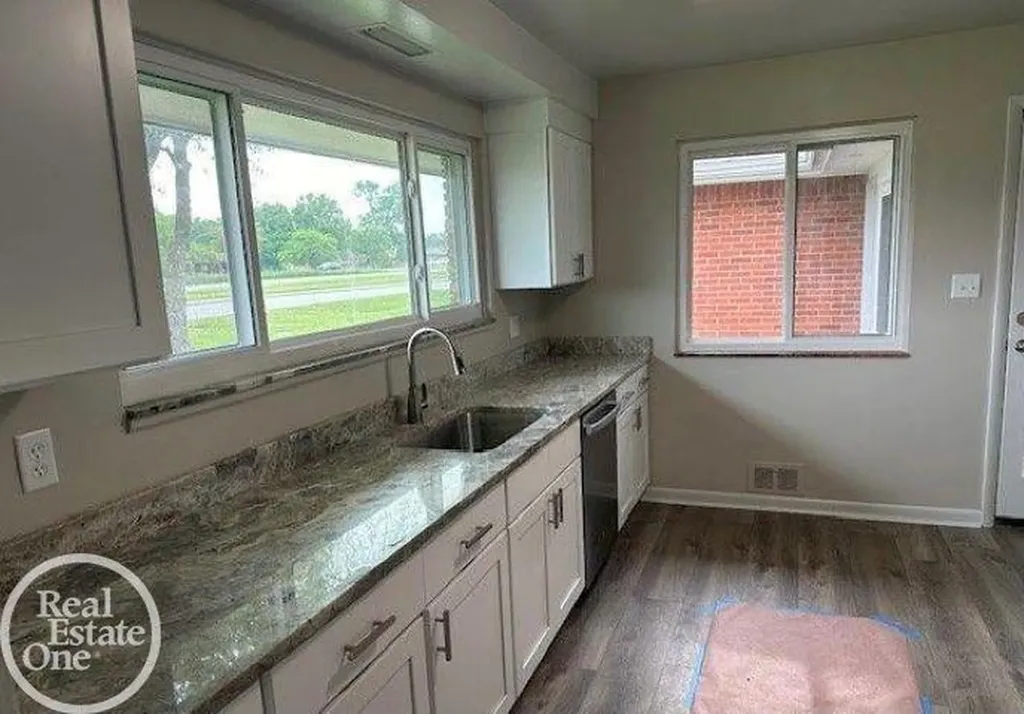 22990 S Nunneley Road Clinton Charter Township MI 48035