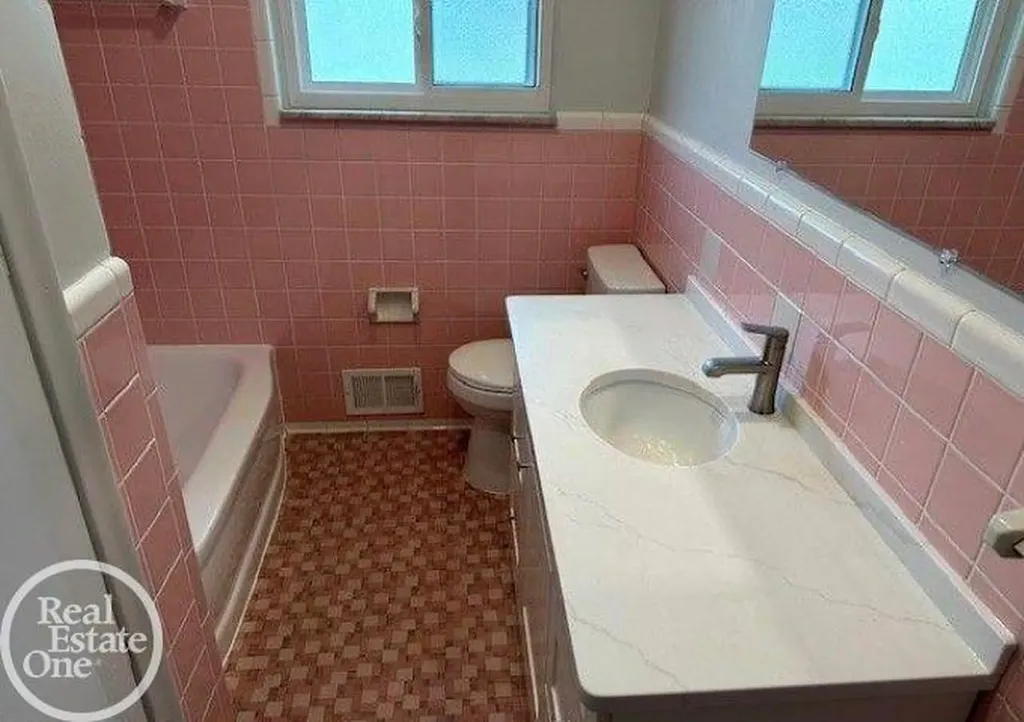 22990 S Nunneley Road Clinton Charter Township MI 48035