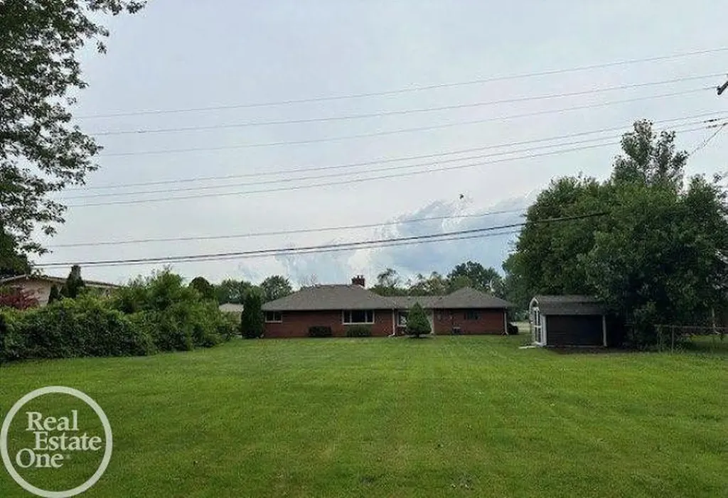 22990 S Nunneley Road Clinton Charter Township MI 48035