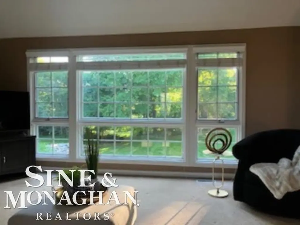 25963 Ridgewood Drive Farmington Hills City MI 48336