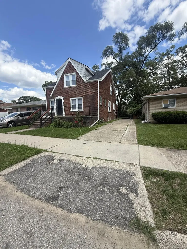 20470 Kentucky Street Detroit City MI 48221