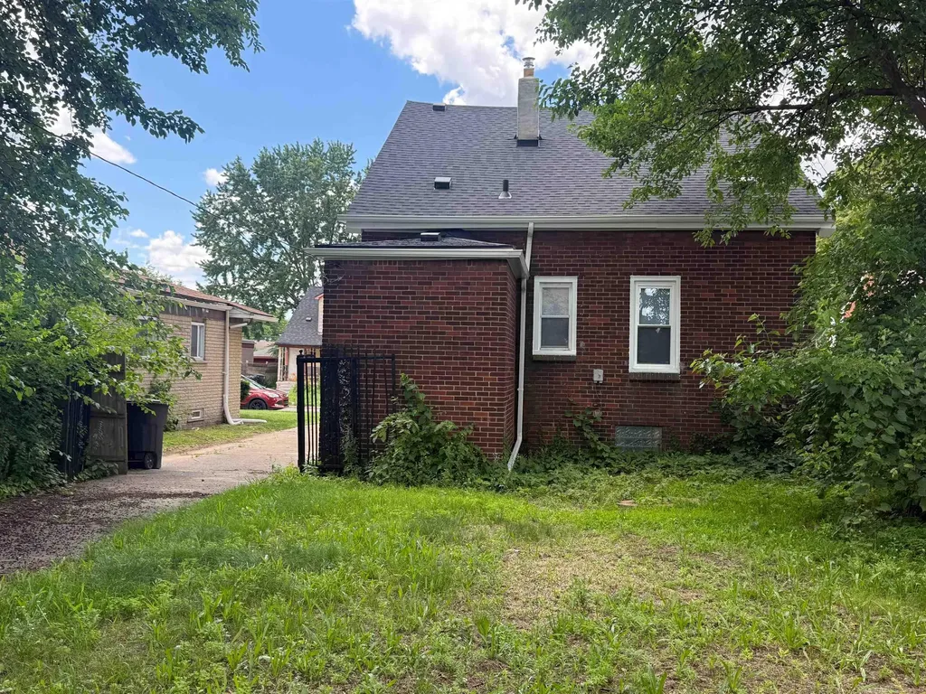 20470 Kentucky Street Detroit City MI 48221