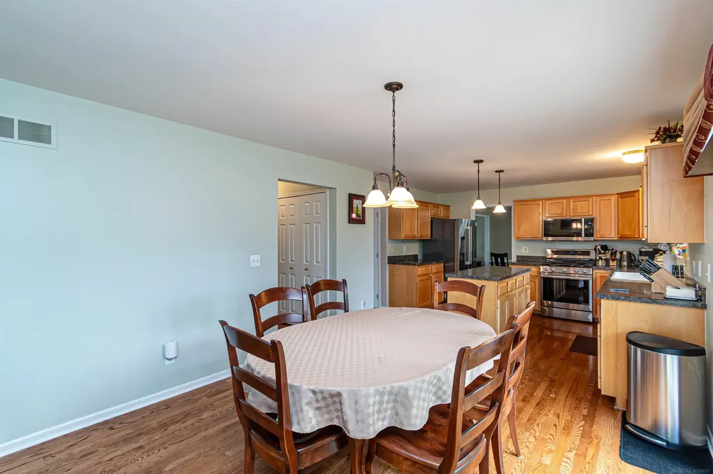 36086 St. Clair Drive New Baltimore City MI 48047