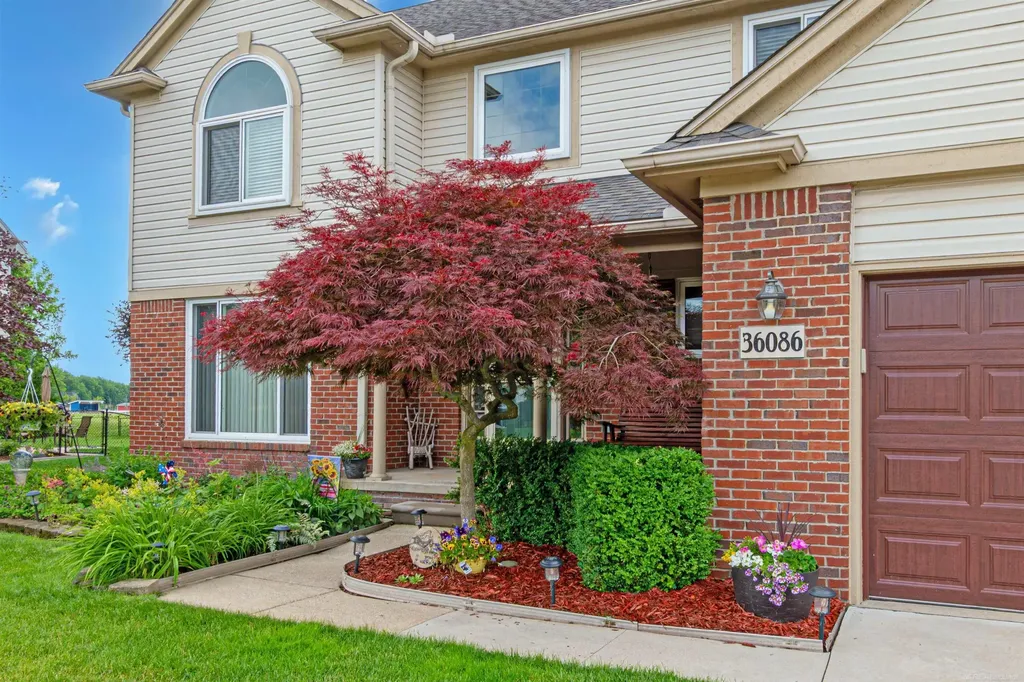 36086 St. Clair Drive New Baltimore City MI 48047
