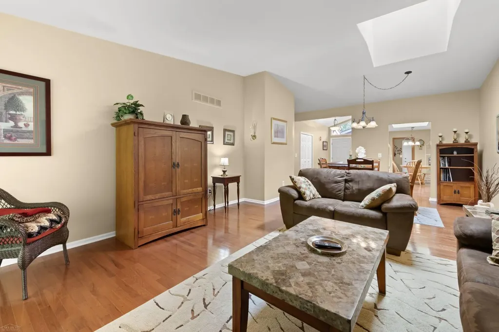 49431 Ferrisburg Court Shelby Charter Township MI 48315