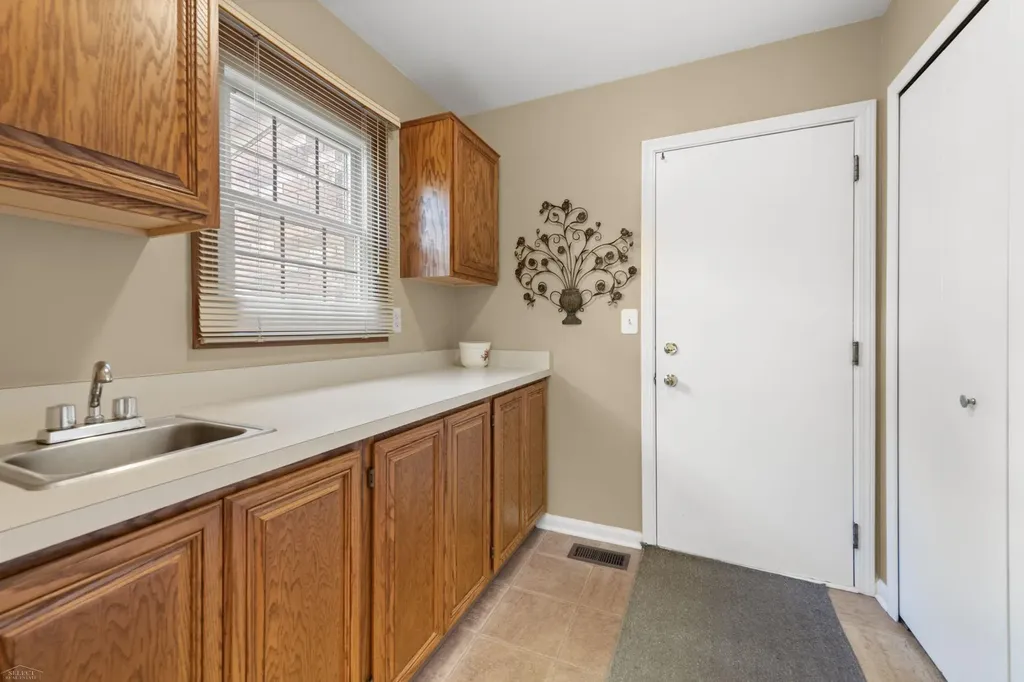 49431 Ferrisburg Court Shelby Charter Township MI 48315