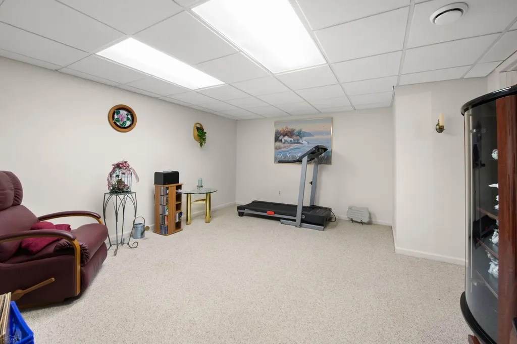 49431 Ferrisburg Court Shelby Charter Township MI 48315