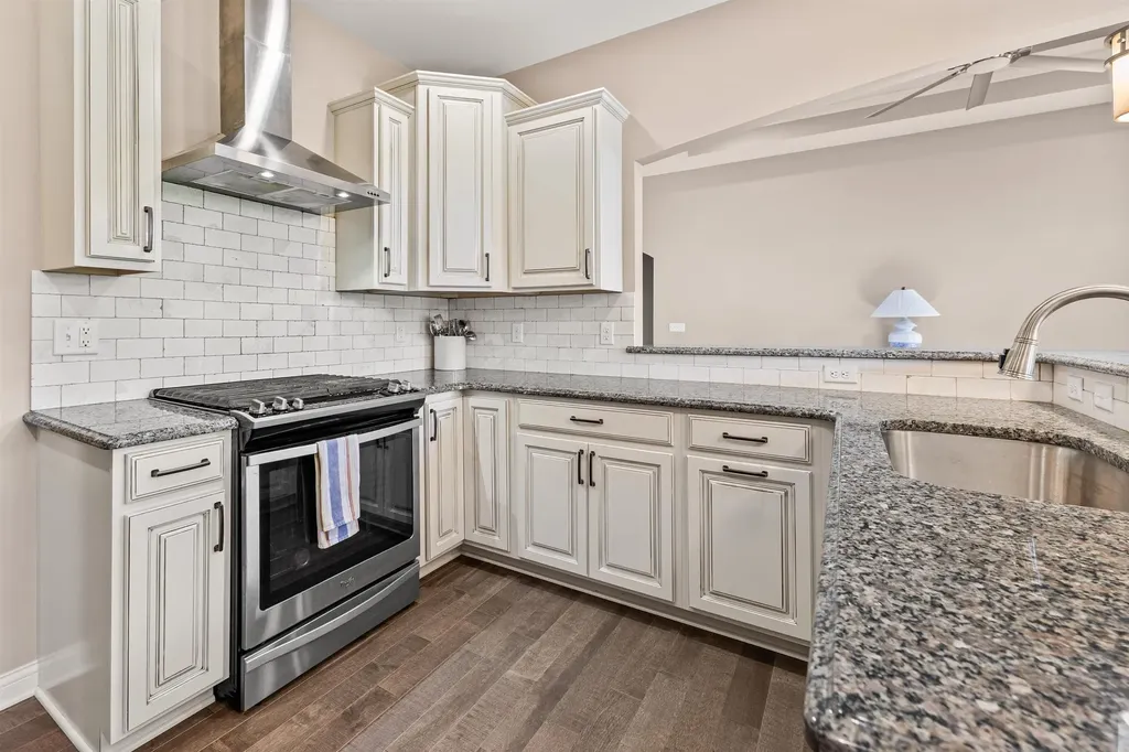 29693 Lockwood Court Chesterfield Township MI 48051