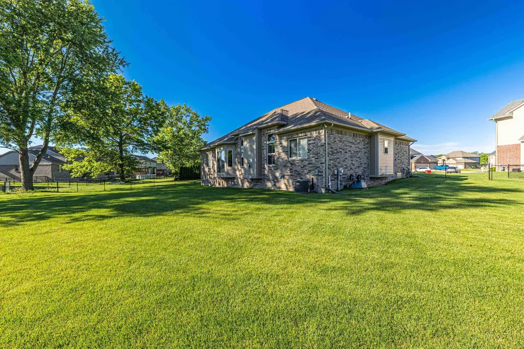 29693 Lockwood Court Chesterfield Township MI 48051