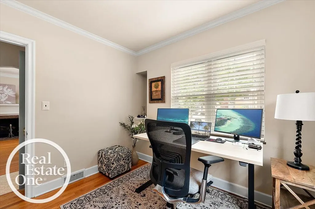 305 Moran Road Grosse Pointe Farms City MI 48236