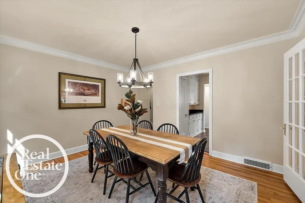 305 Moran Road Grosse Pointe Farms City MI 48236