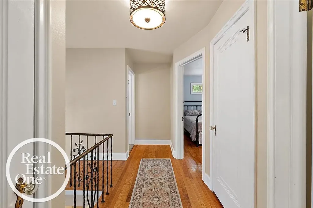 305 Moran Road Grosse Pointe Farms City MI 48236
