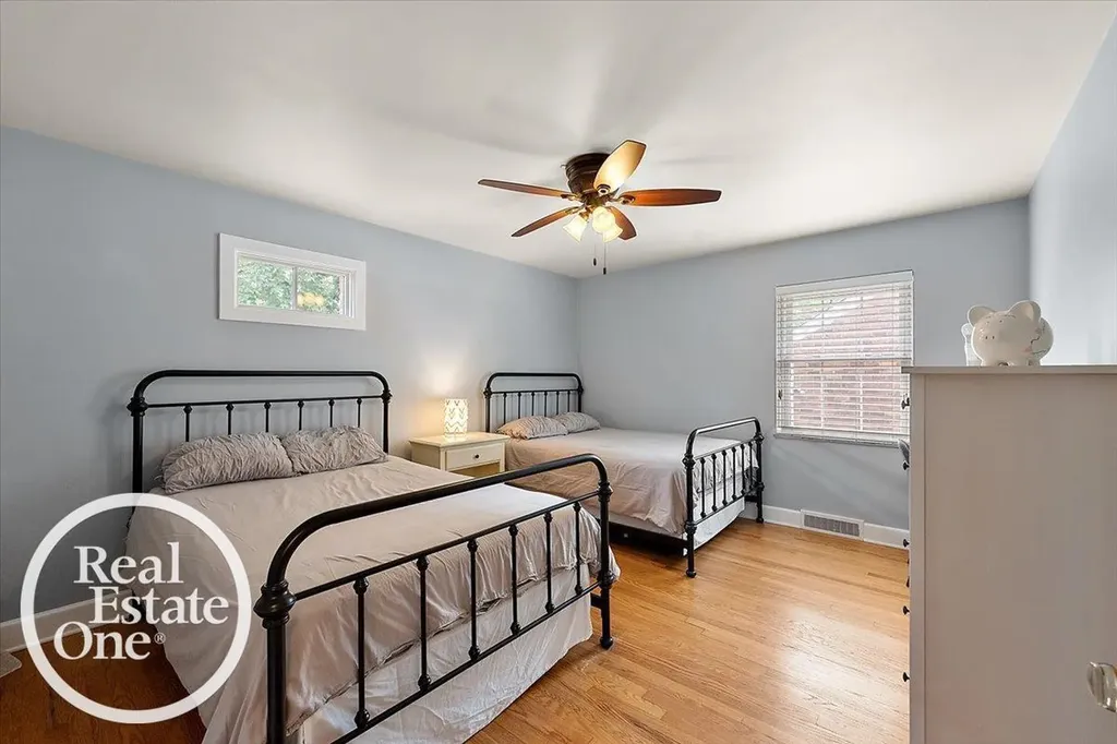 305 Moran Road Grosse Pointe Farms City MI 48236