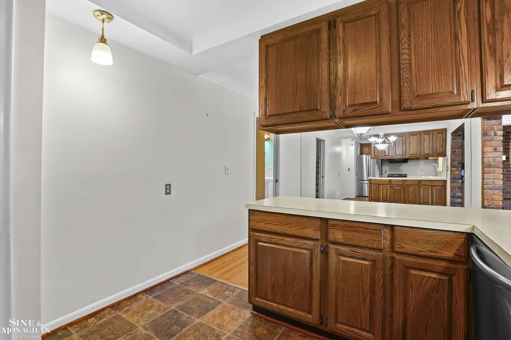 20631 Wedgewood Drive Grosse Pointe Woods City MI 48236