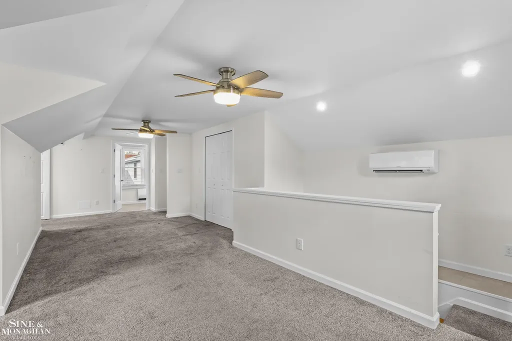 20631 Wedgewood Drive Grosse Pointe Woods City MI 48236