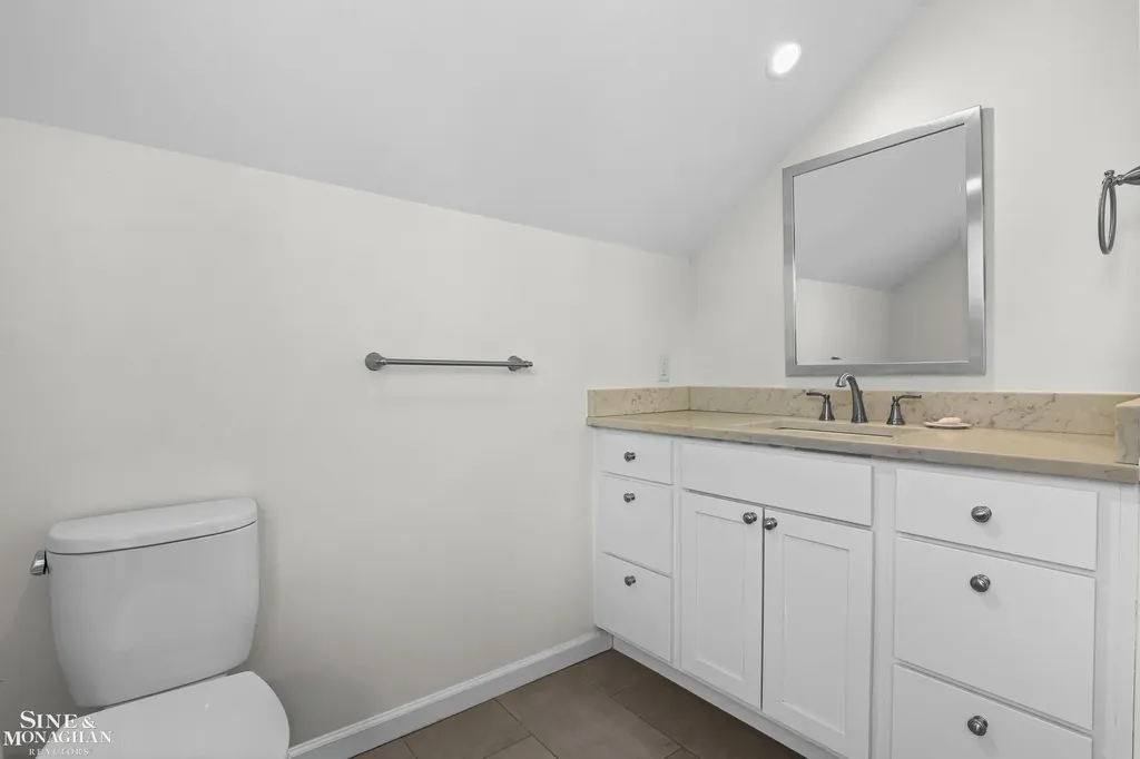 20631 Wedgewood Drive Grosse Pointe Woods City MI 48236