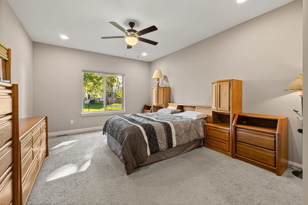 29693 Lockwood Court Chesterfield Township MI 48051