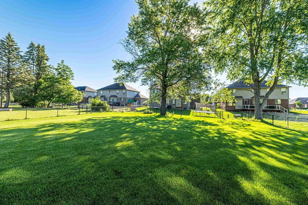 29693 Lockwood Court Chesterfield Township MI 48051
