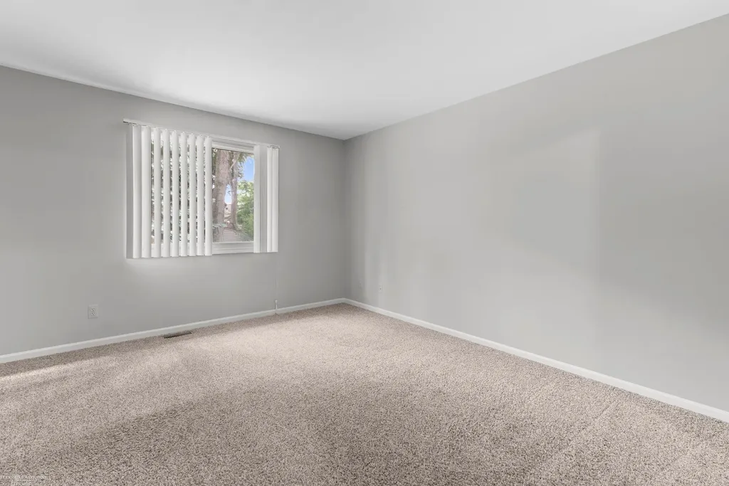 18600 Valleybrook Lane Clinton Charter Township MI 48038