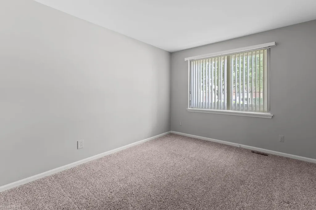 18600 Valleybrook Lane Clinton Charter Township MI 48038