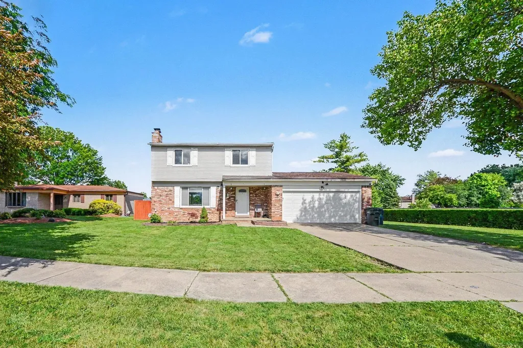 4489 Count Court Sterling Heights City MI 48310