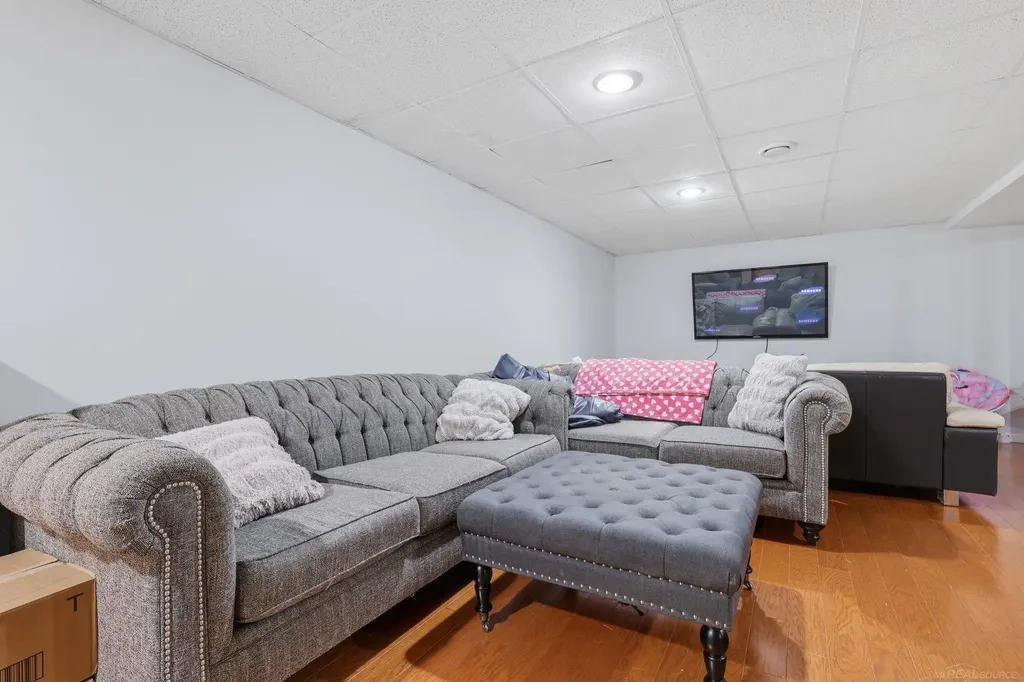 45622 Lone Pine Lane Macomb Township MI 48044