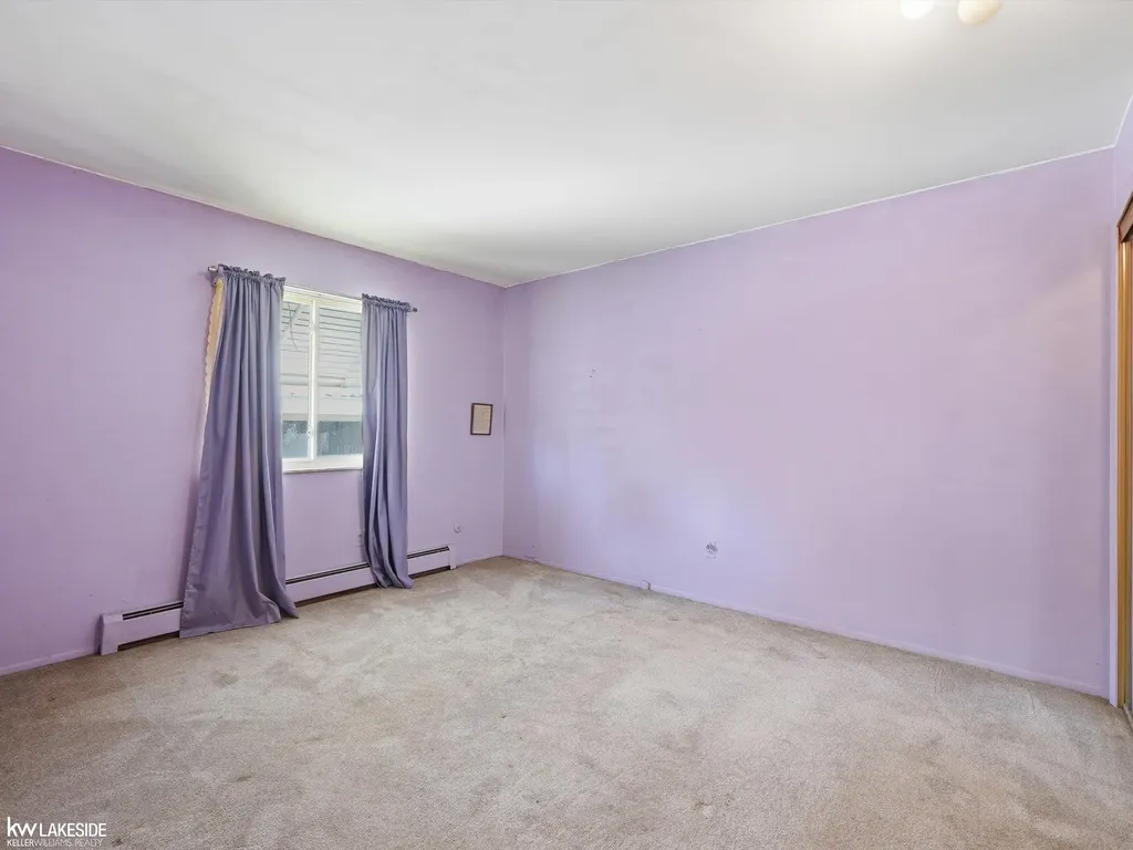 21382 Beaconsfield Street St. Clair Shores City MI 48080