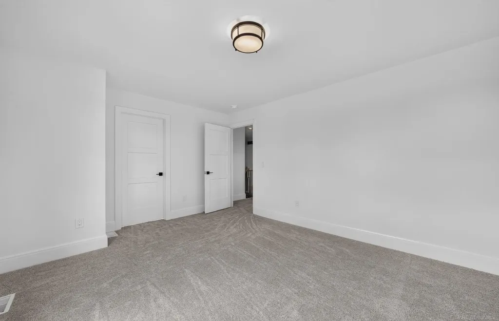 56681 Via Toscana Street Macomb Township MI 48042