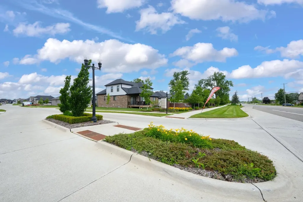 56681 Via Toscana Street Macomb Township MI 48042