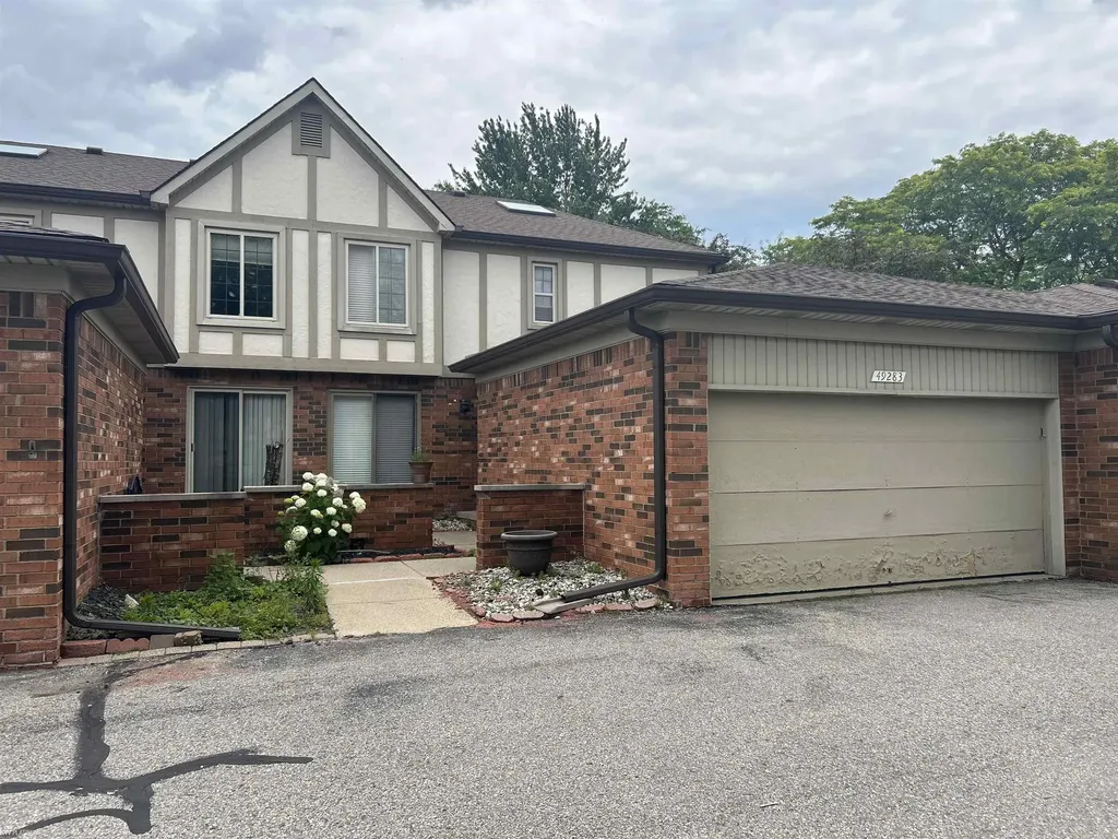 49283 Ashley Court Shelby Charter Township MI 48315