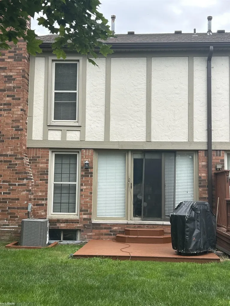 49283 Ashley Court Shelby Charter Township MI 48315