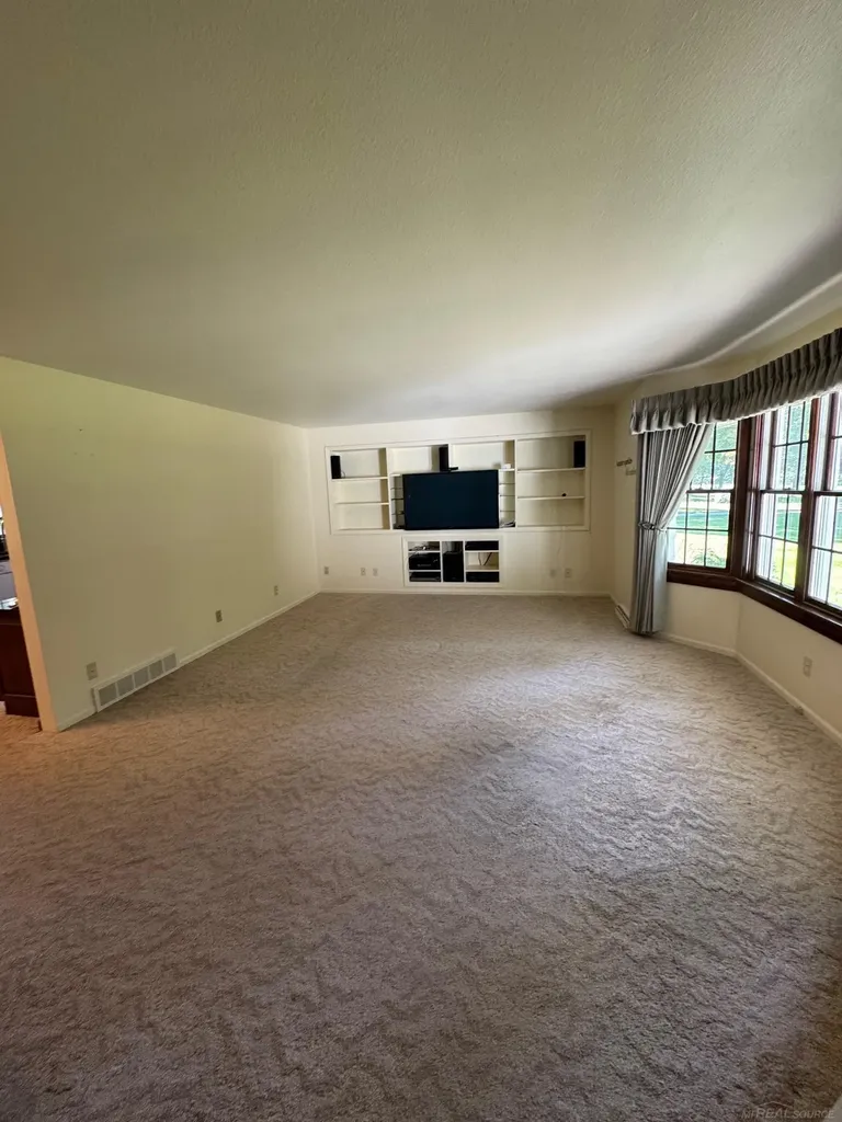 2645 White Lake Drive Fruitland Township MI 49461