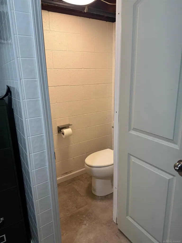 2645 White Lake Drive Fruitland Township MI 49461